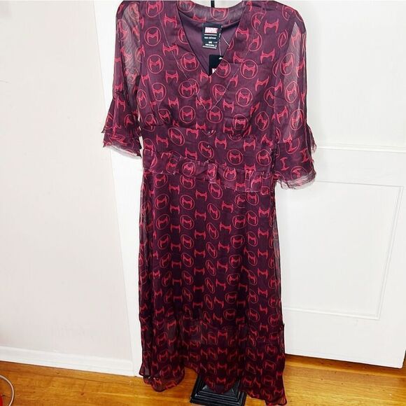 Marvel Scarlet Witch Crowns Allover Print Dress Size Small Nwt - Picture 2 of 8